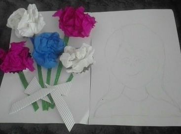 KLASA 3 ŚWIĘTUJE DZIEŃ MAMY