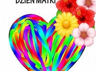 KLASA 3 ŚWIĘTUJE DZIEŃ MAMY