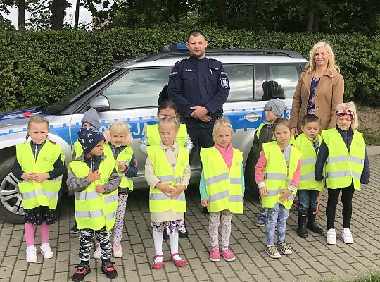 "Przedszkolak bezpieczny na drodze" - Spotkanie z Panem Policjantem.