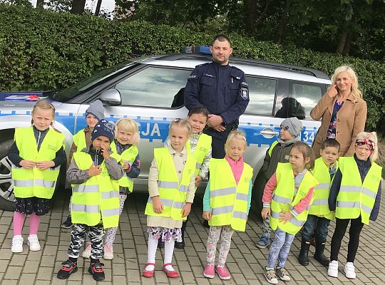 "Przedszkolak bezpieczny na drodze" - Spotkanie z Panem Policjantem.
