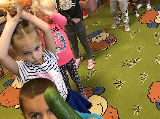 "W sklepie z warzywami".