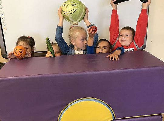 "W jesiennym ogrodzie" - teatrzyk.