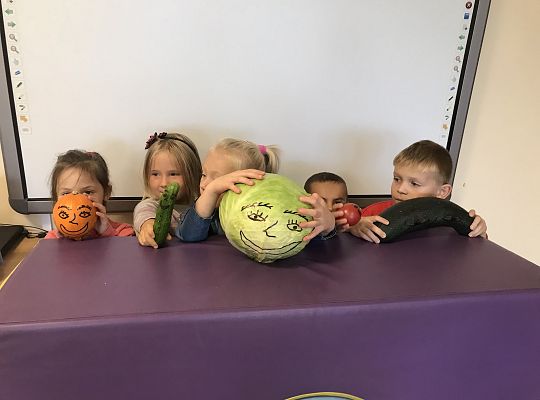 "W jesiennym ogrodzie" - teatrzyk.