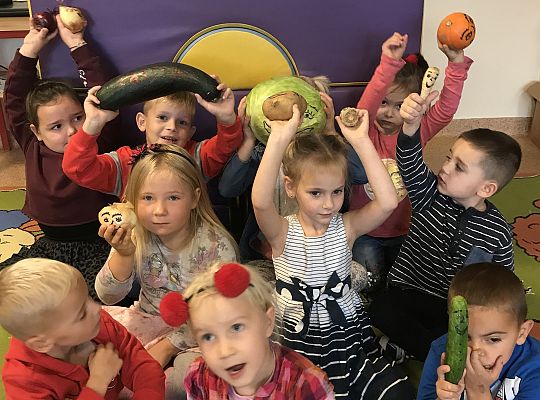 "W jesiennym ogrodzie" - teatrzyk.