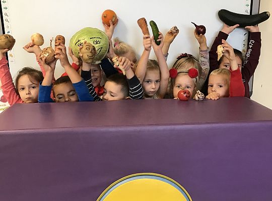 "W jesiennym ogrodzie" - teatrzyk.