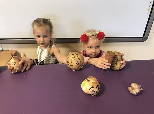 "W jesiennym ogrodzie" - teatrzyk.