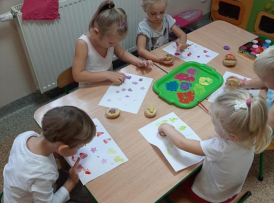 Pieczątki z ziemniaka.