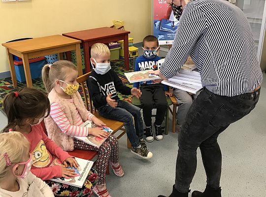 Mała Książka Wielki Człowiek - wizyta w bibliotece.