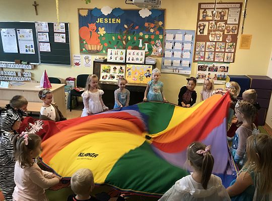 "Międzynarodowy Dzień Postaci z Bajek".