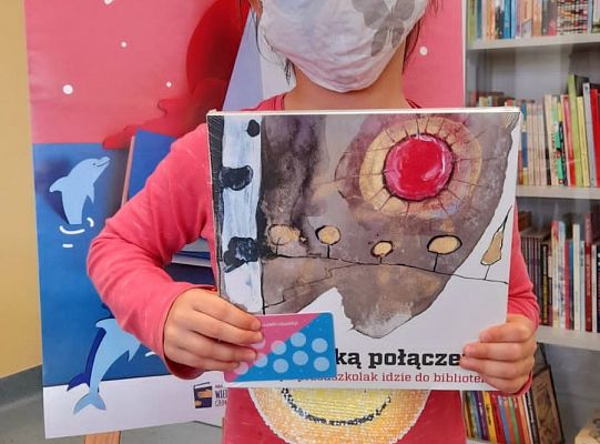 W bibliotece - zdjęcia indywidualne.