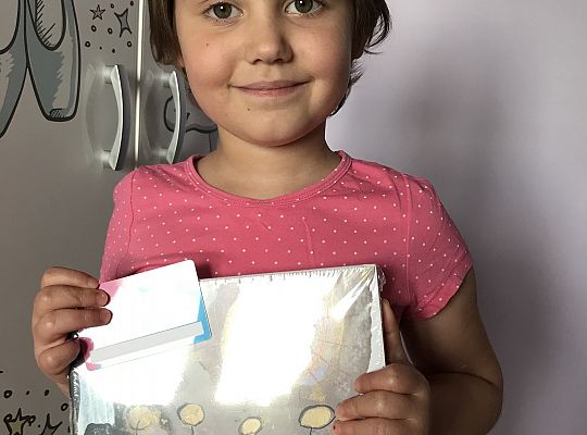 W bibliotece - zdjęcia indywidualne.