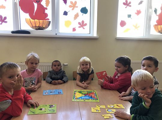 Podczas zabaw dowolnych.