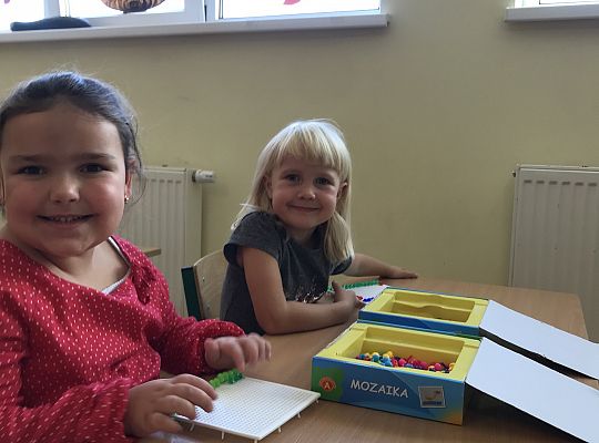 Podczas zabaw dowolnych.