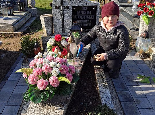 Odwiedzamy cmentarz