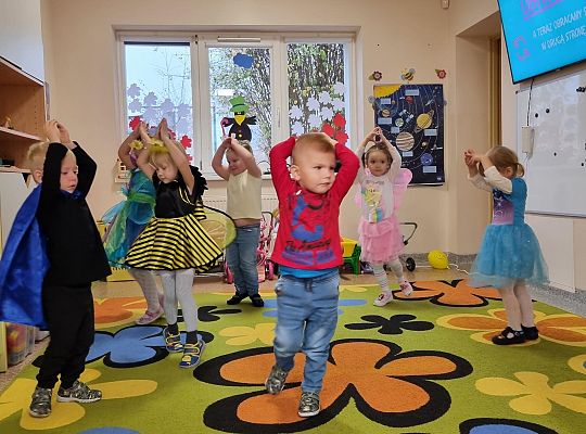 Dzień postaci  z bajek w Punkcie Przedszkolnym w Brzeźnie