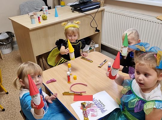 Dzień postaci  z bajek w Punkcie Przedszkolnym w Brzeźnie