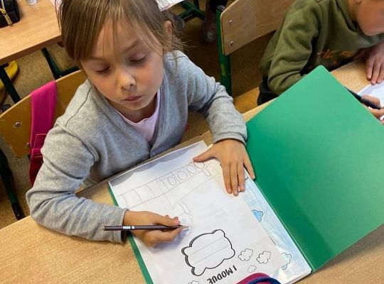 Czytam z klasą. Lekturki spod chmurki