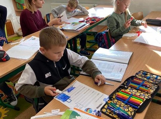 Czytam z klasą. Lekturki spod chmurki